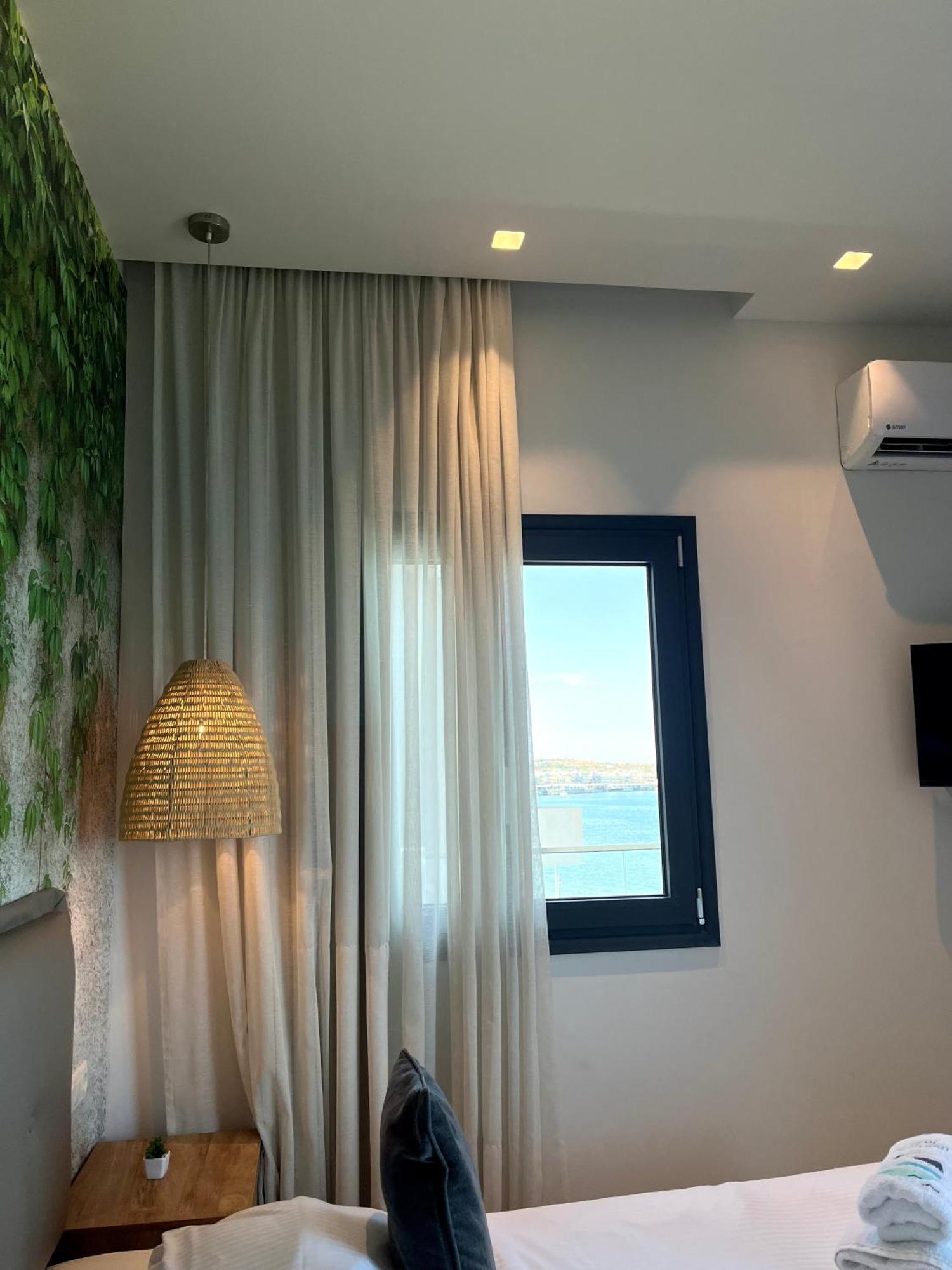 Maritime Suites Herszonisszosz Kültér fotó
