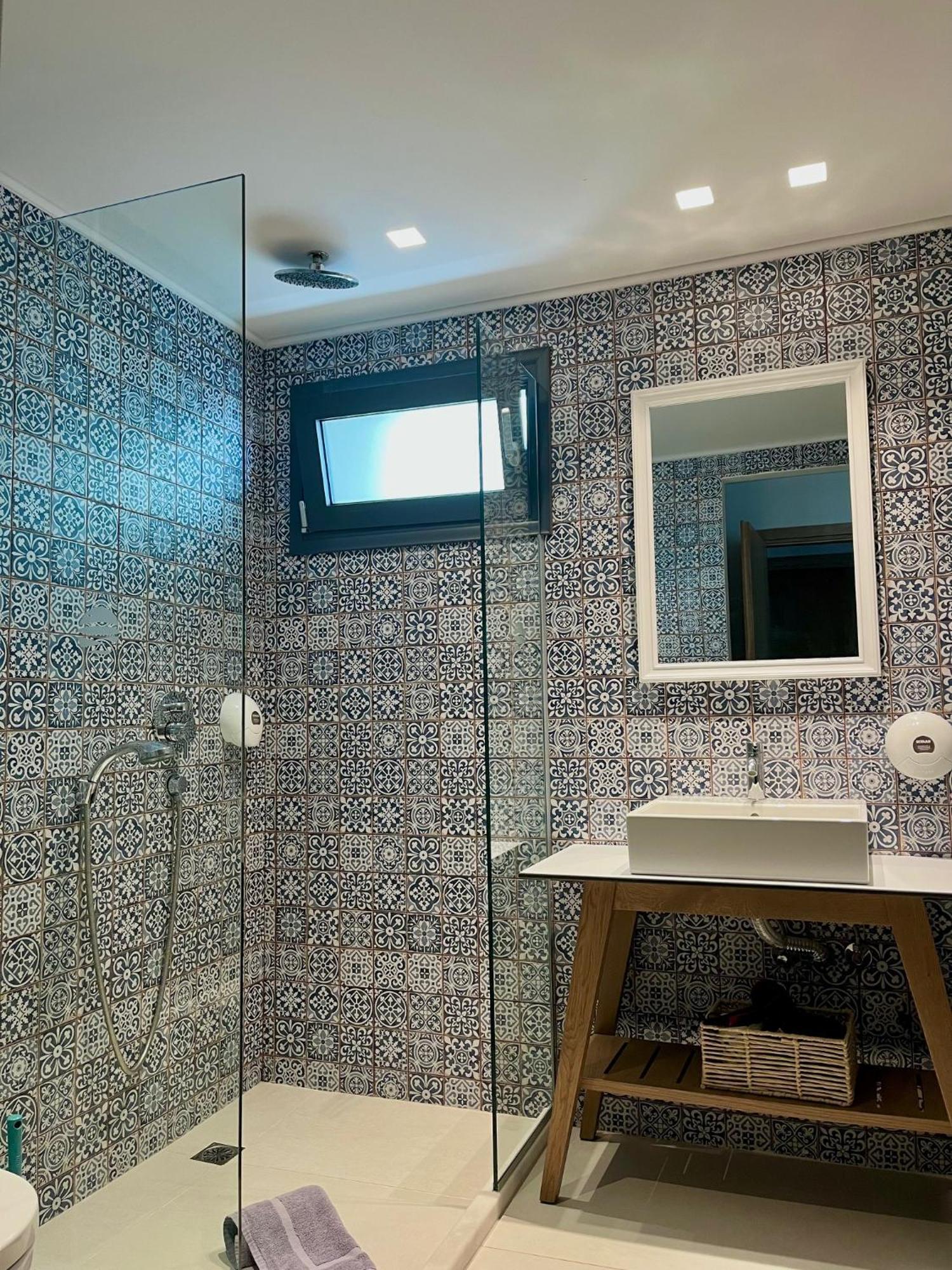 Maritime Suites Herszonisszosz Kültér fotó