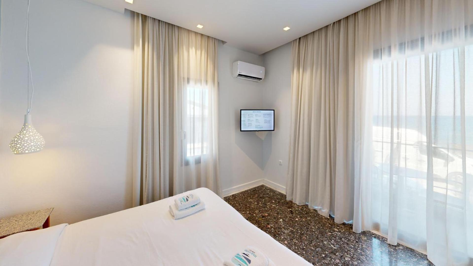 Maritime Suites Herszonisszosz Kültér fotó